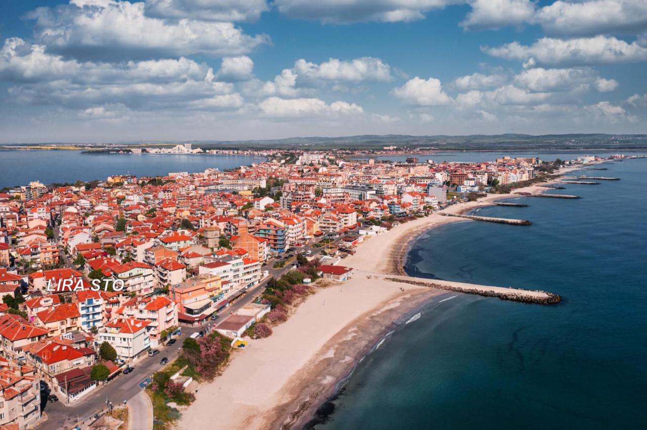 Lira Sto Apartments Pomorie Exterior foto