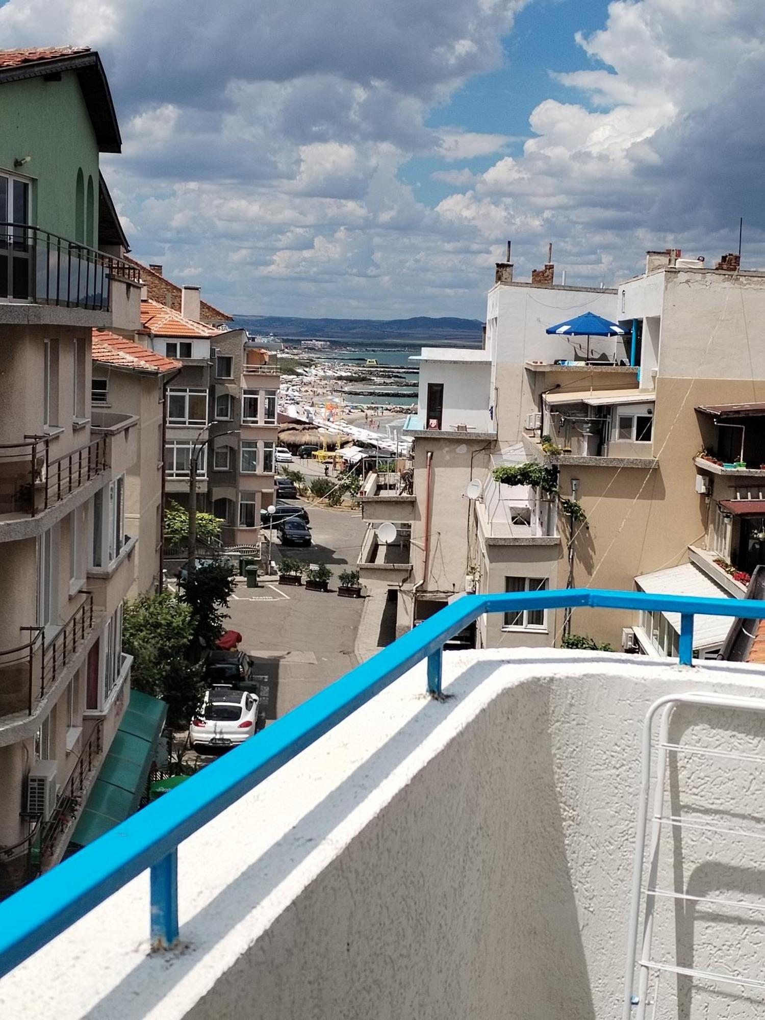 Lira Sto Apartments Pomorie Exterior foto