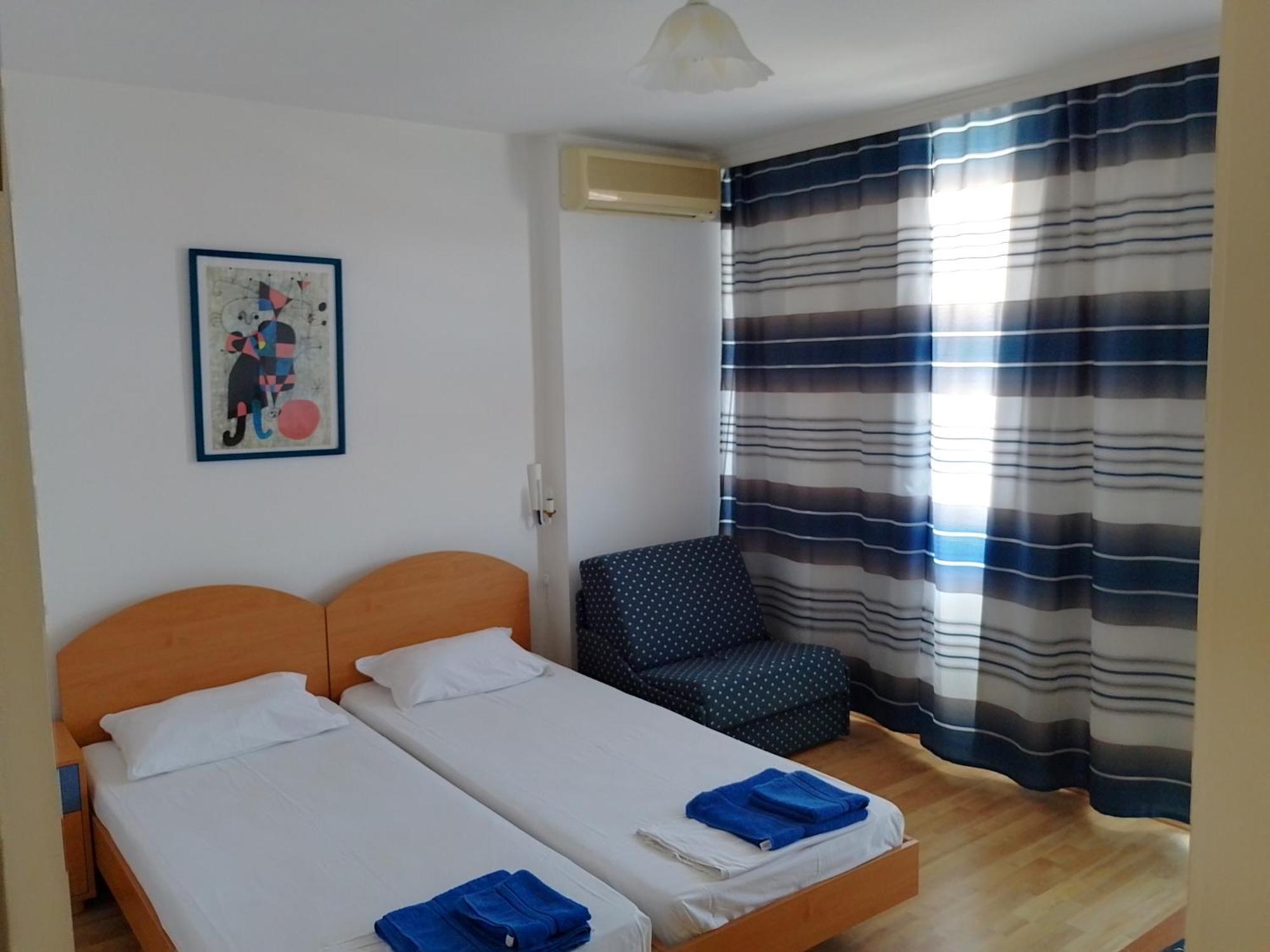 Lira Sto Apartments Pomorie Exterior foto