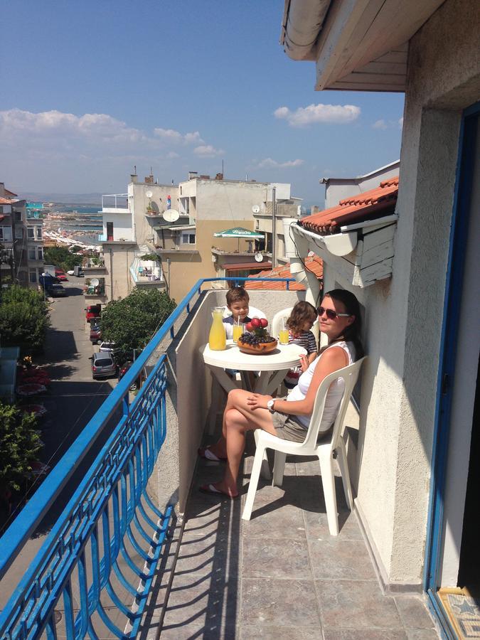 Lira Sto Apartments Pomorie Exterior foto